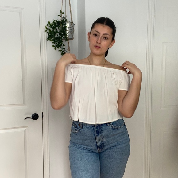 Off shoulder top - Picture 3 of 4